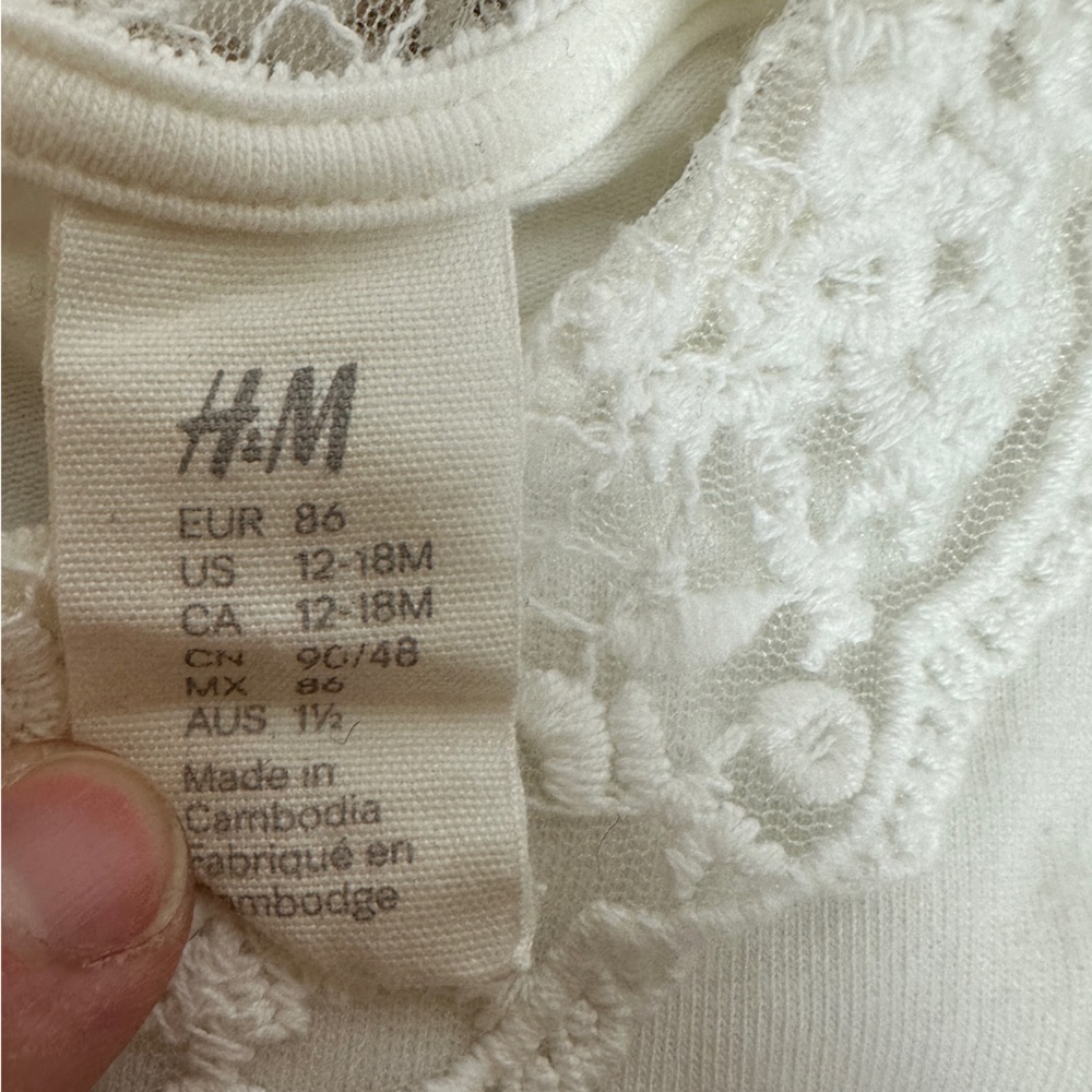 H&M White Ivory Lace Peter Pan Collar Onesie 12-18M - Picture 2 of 3